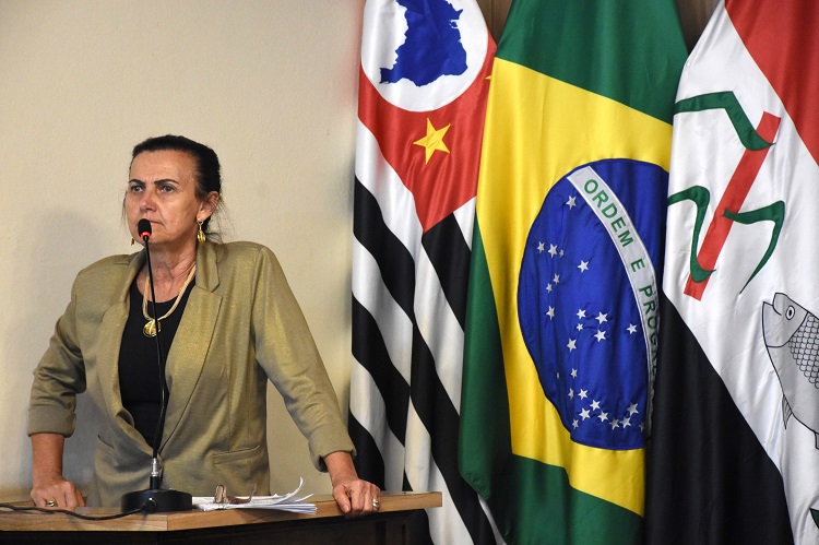 Sandra Vadalá pede reforma do Velório Municipal