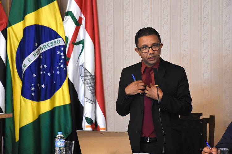 Carlinhos propõe programa para fortalecer a agricultura familiar em Pirassununga